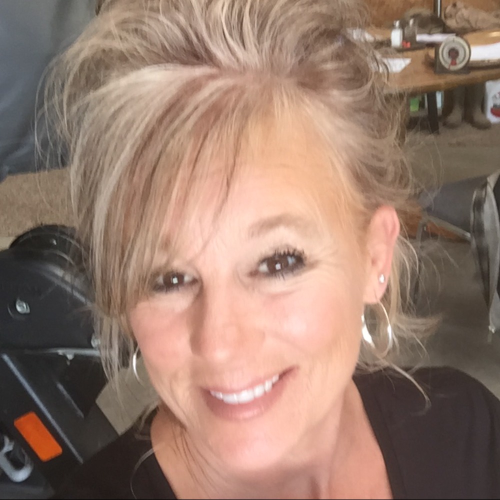 Meet your Posher, Christine